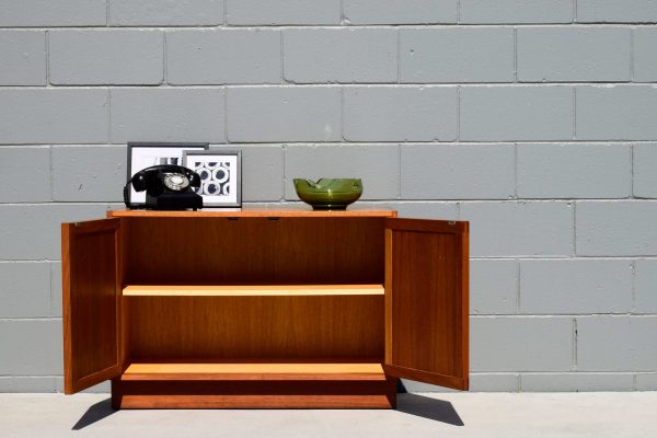 Parker Two-Door Sideboard (Circa 1973) - Image 3