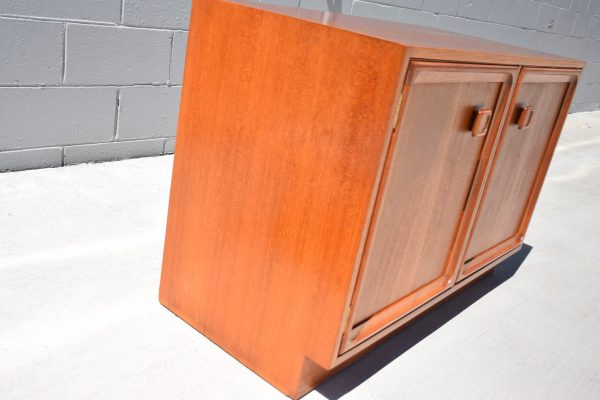 Parker Two-Door Sideboard (Circa 1970s) - Image 4