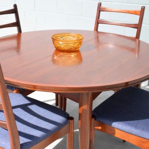 Parker Butterfly Extendable Dining Table (Circa 1970s)