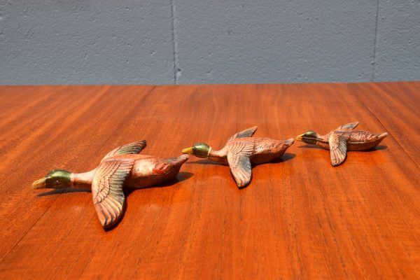 Flying Mallard Duck Wall Hanging Set (Circa 1950s) - Image 2