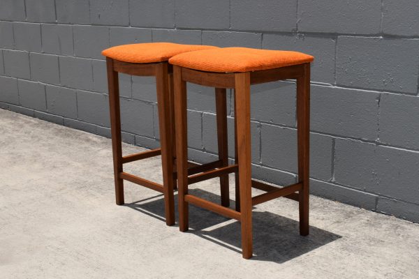 Pair of Carricks (Elite) Furniture Kitchen Stools (Circa 1970s) - Image 4