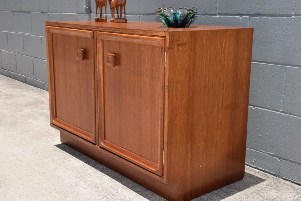 Parker Two-Door Sideboard (Circa 1970s) - Image 4
