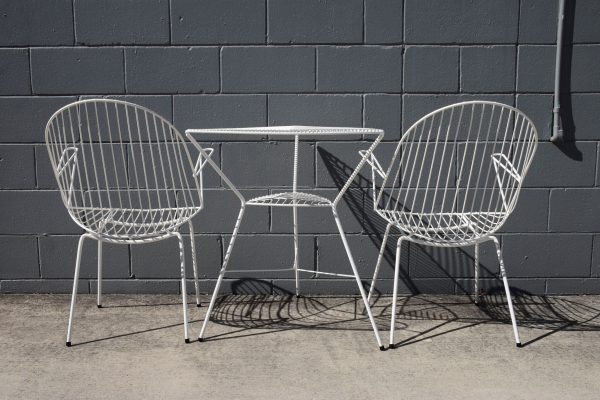 Outdoor Wire Setting (Circa 1950s) - Image 2
