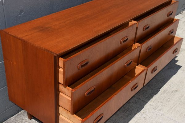 Parker Nordic Six Drawer Chest (Circa 1960s) - Image 4