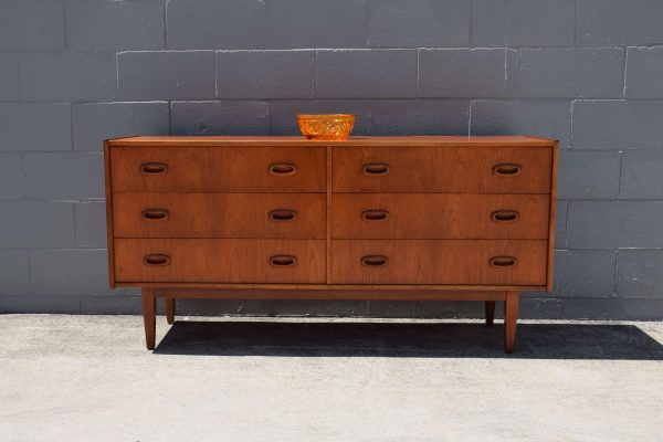 Parker Nordic Six Drawer Chest (Circa 1960s)