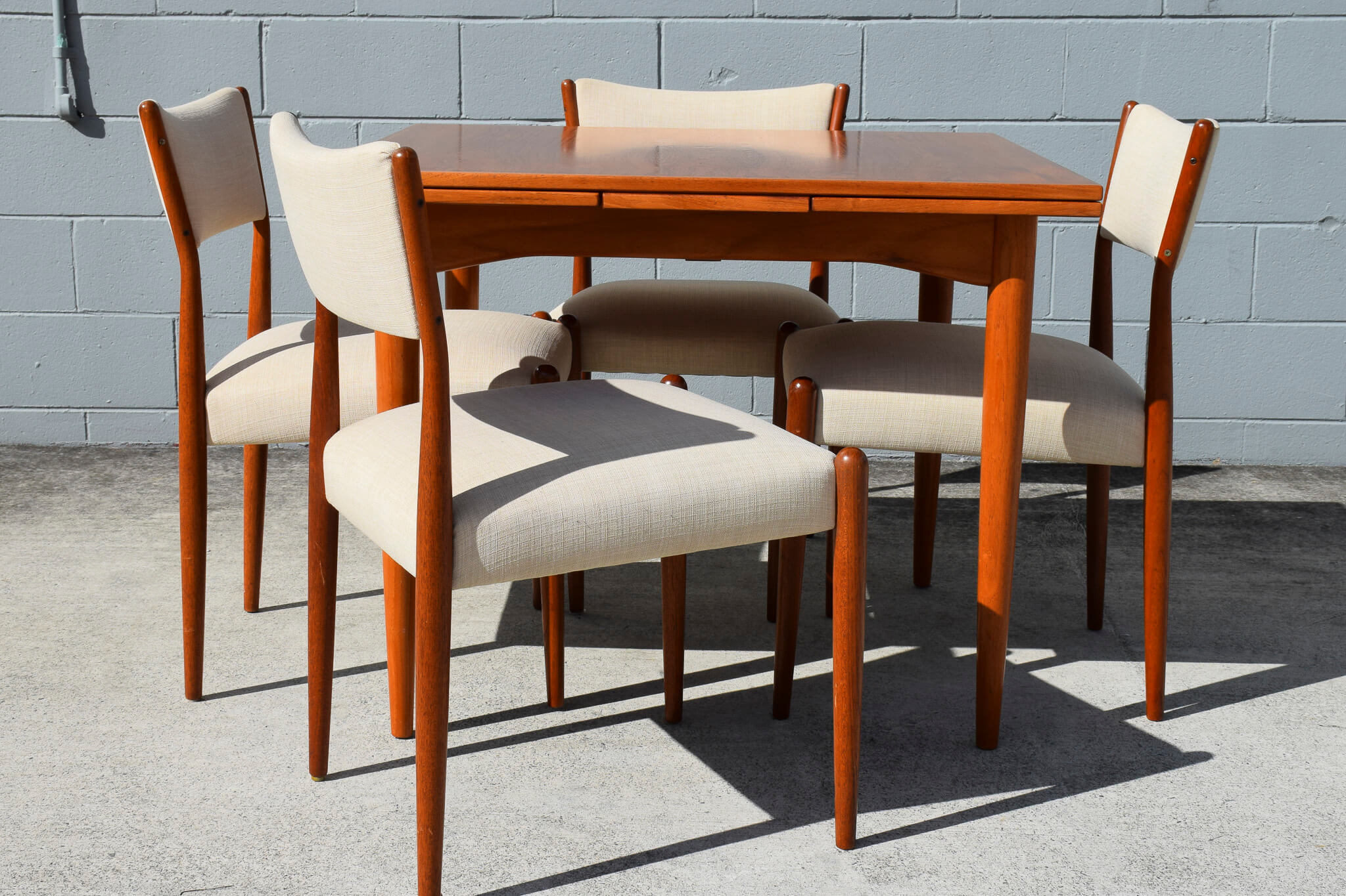 Parker Dining Suite Circa 1960s