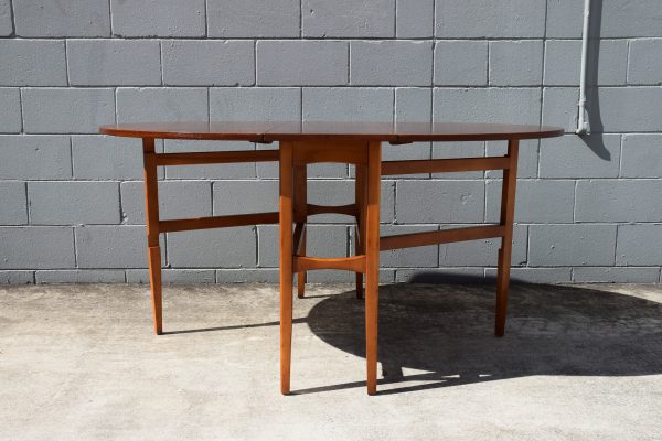 Mid Century Oval Dropleaf Dining Table (Circa 1970s) - Image 2