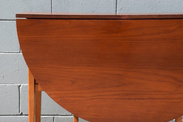 Mid Century Oval Dropleaf Dining Table (Circa 1970s) - Image 6
