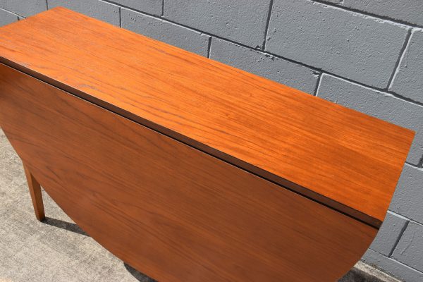 Mid Century Oval Dropleaf Dining Table (Circa 1970s) - Image 5