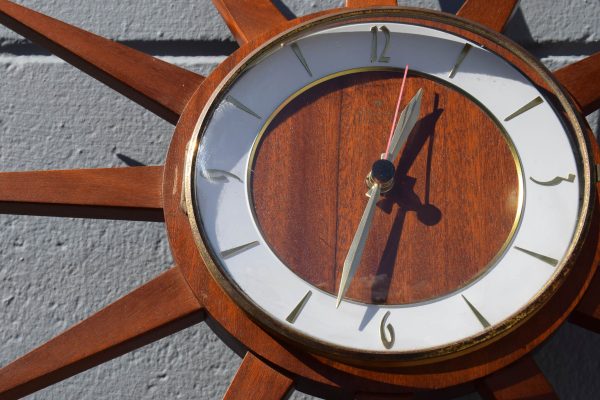 Junghans Starburst Clock (Circa 1960s) - Image 4