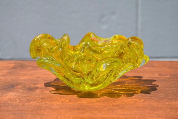 Mid Century Murano 'Bullicante' Glass Bowl (Circa 1960s) - Image 2