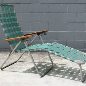 Green Aluminium Webbed Lawn Chaise (Circa 1960s)